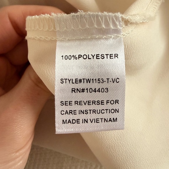 VICI Kayla Satin Button Down in Champagne - Picture 5 of 6